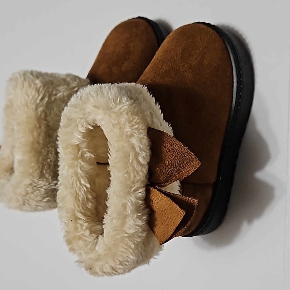 Toddler Slip On Brown Winter Boots Size 6 (22) #S-213